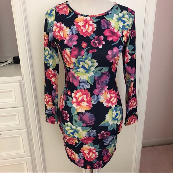 NWOT Navy Floral Back Zip Up Dress - Picture 2 of 3